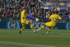 佩德里谈巴塞罗那成功：热爱与团队精神铸就足球传奇